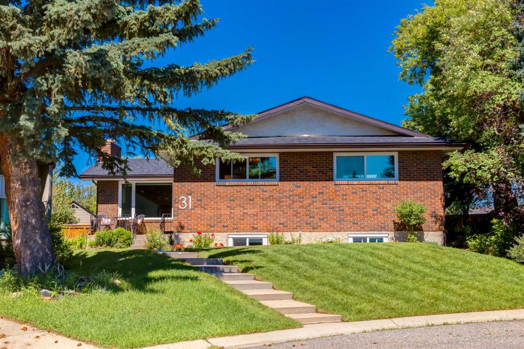 31 Silverstone Bay NW, Calgary, Alberta, T3B 4Y8