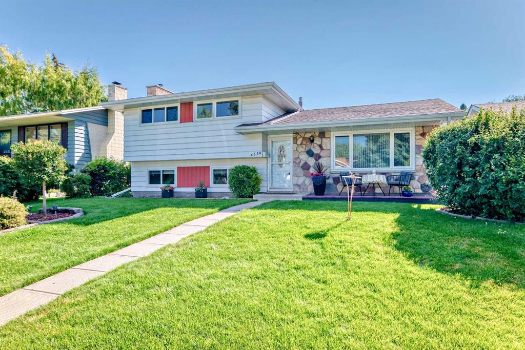 4536 Vandergrift Crescent NW, Calgary, Alberta, T3A0J1