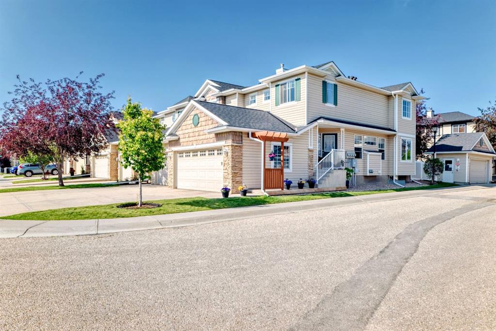 16 Royal Birch Mount NW, Calgary, Alberta, T3G 5W7