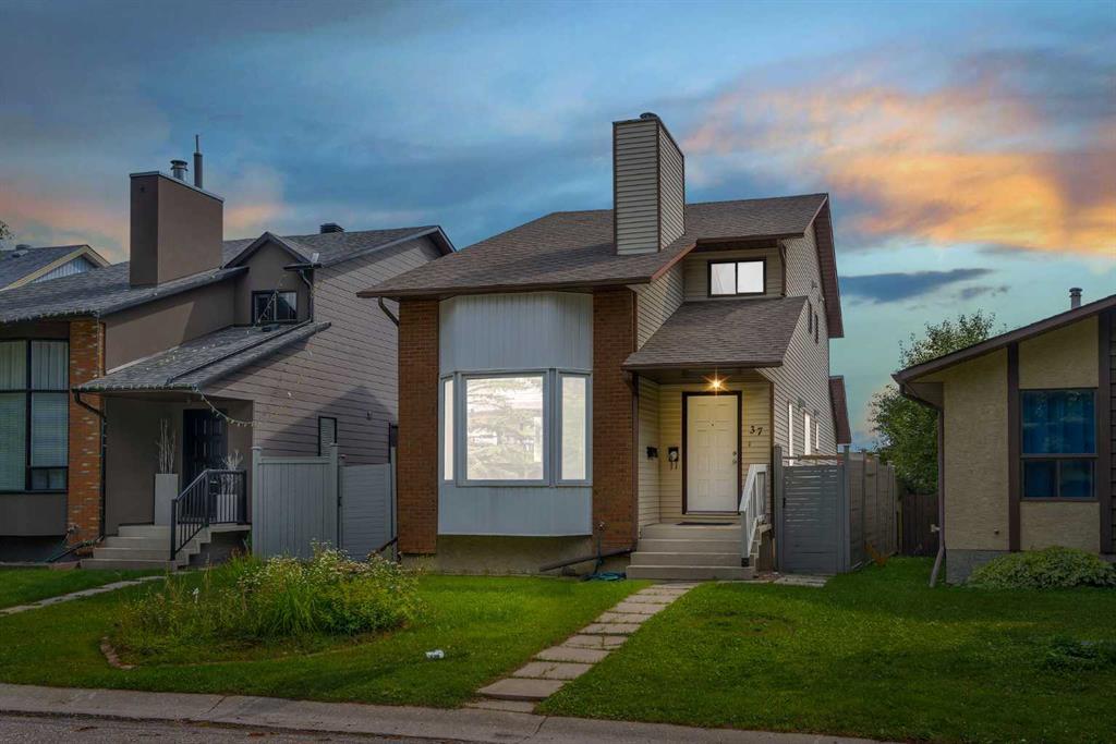 37 Edgeford Way, Calgary, Alberta, T3A 2S9