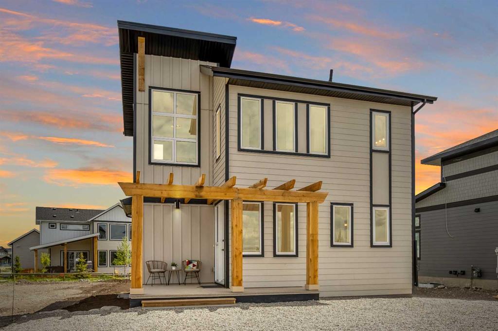 642 Cottageclub Bend, Rural Rocky View County, Alberta, T4C 1B1