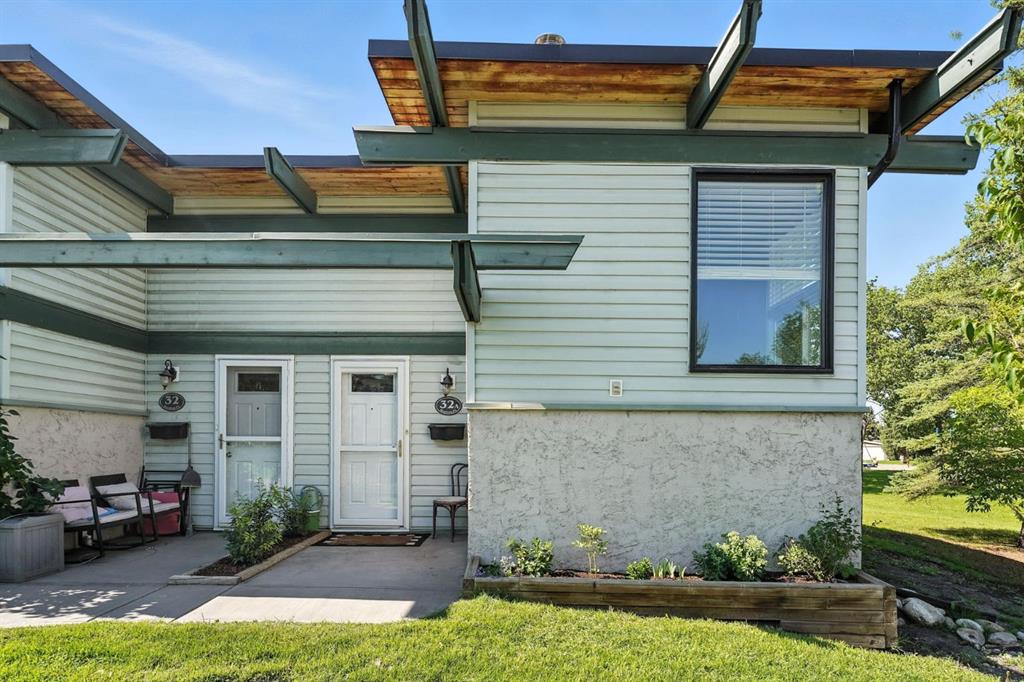 #32A 333 Braxton Place SW, Calgary, Alberta, T2W 2E7