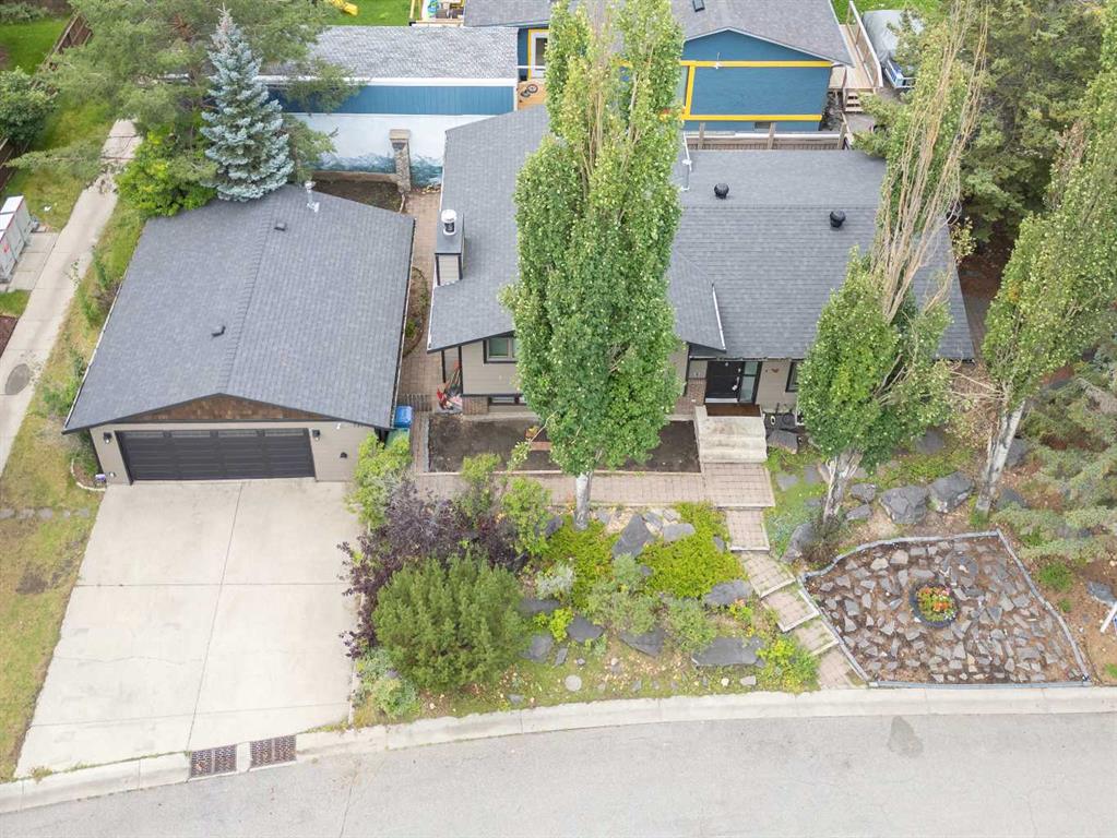 151 Brookgreen Drive SW, Calgary, Alberta, T2W 2W4