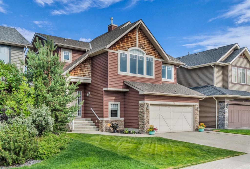 16 Cougartown Close SW, Calgary, Alberta, T3H 0B1