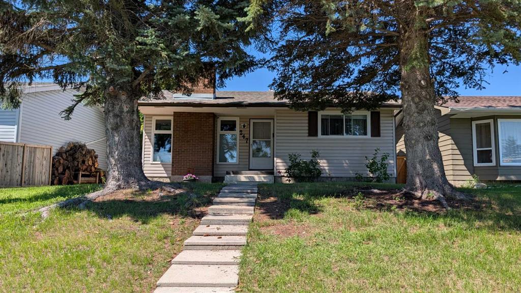 247 Whiteside Road NE, Calgary, Alberta, T1Y 2A9