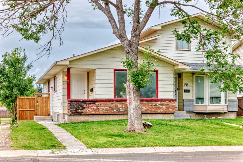 28 Berkley Close NW, Calgary, Alberta, T3K 1B3