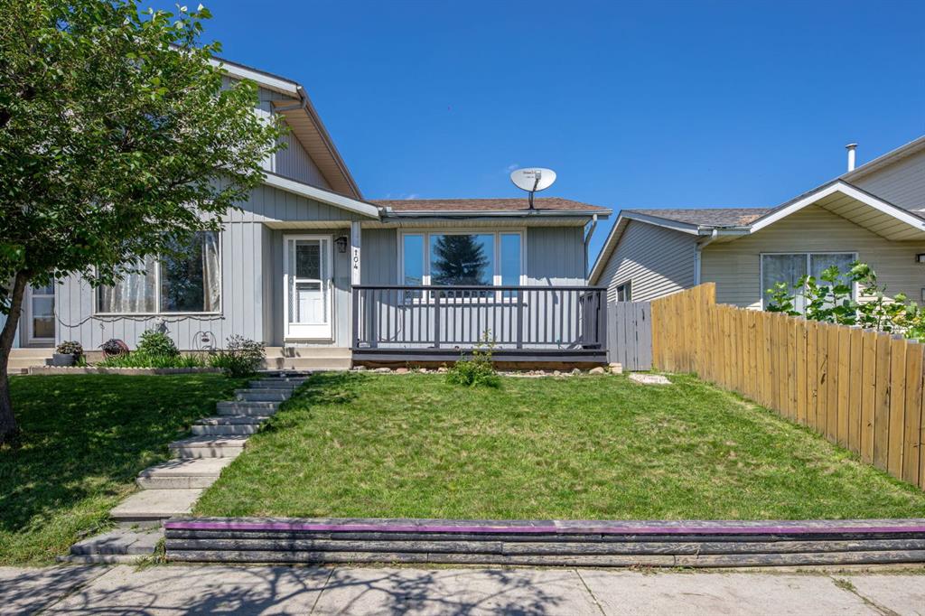 104 Erin Woods Boulevard SE, Calgary, Alberta, T2B 2R1