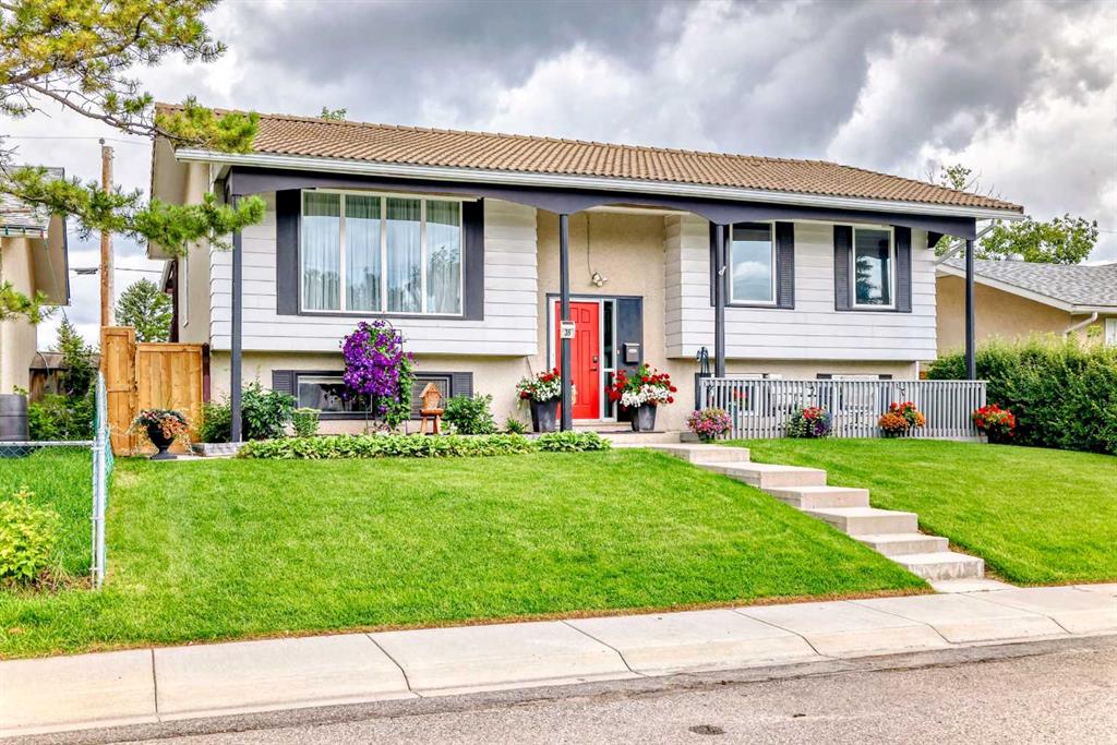 35 Pensville Road SE, Calgary, Alberta, T2A 4K3
