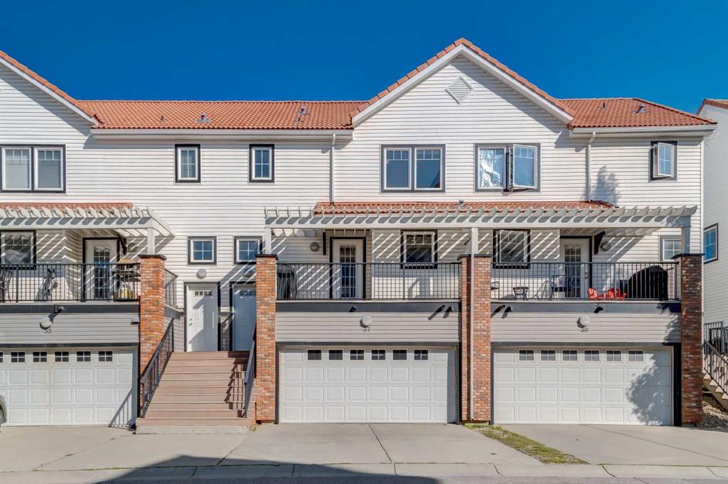37 Royal Oak Plaza NW, Calgary, Alberta, T3G 0B3