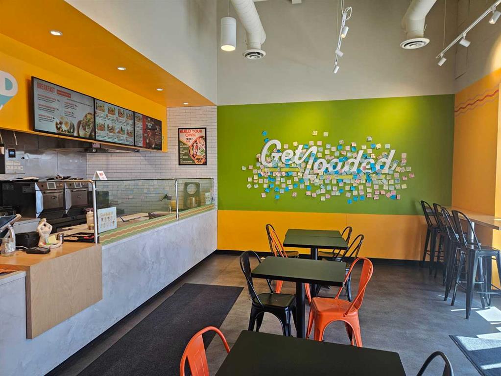 123 Peirogies Station S, Calgary, Alberta, T2V 5A8