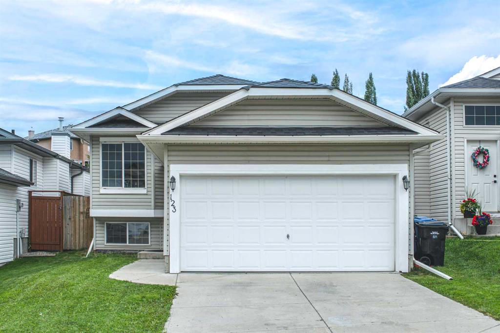 123 Royal Birch Manor NW, Calgary, Alberta, T3G5J9