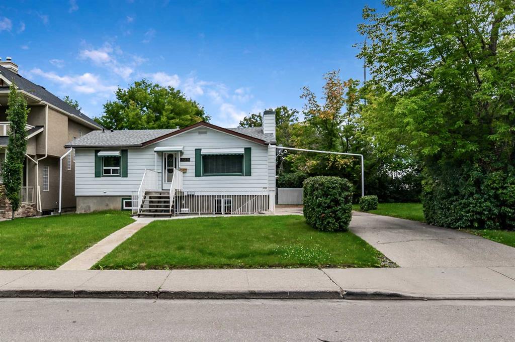 3232 30 Street SW, Calgary, Alberta, T3E 2M7