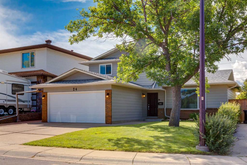 24 Berkley Place NW, Calgary, Alberta, T3K 1A7