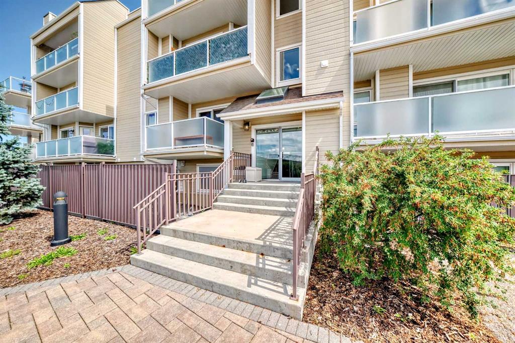 #201 3727 42 Street NW, Calgary, Alberta, T3A2M8