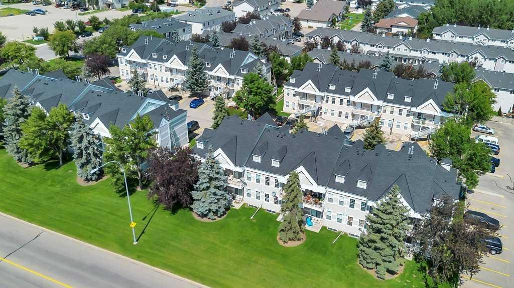 #311 103 Strathaven Drive, Strathmore, Alberta, T1P 1W3