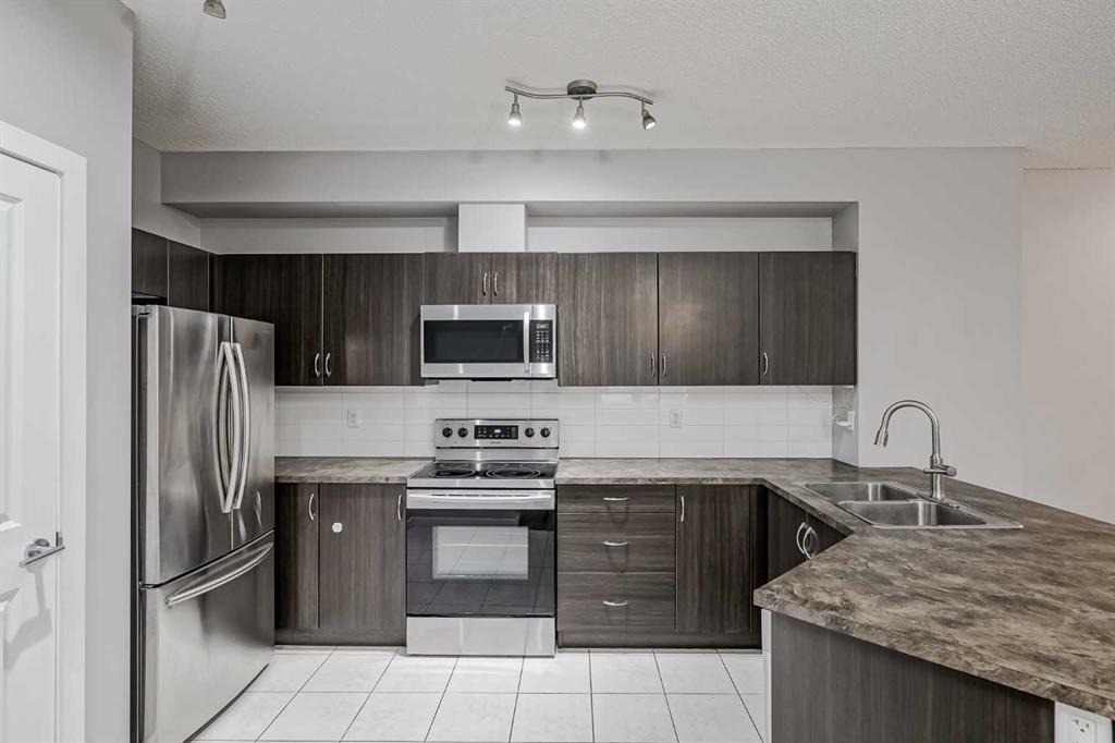 #303 100 Cranfield Common SE, Calgary, Alberta, T3M 1S1