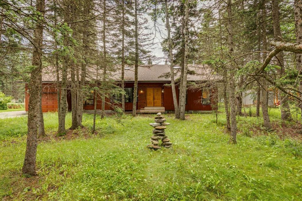 28 Wolf Drive, Rural Rocky View County, Alberta, T3Z 1A3