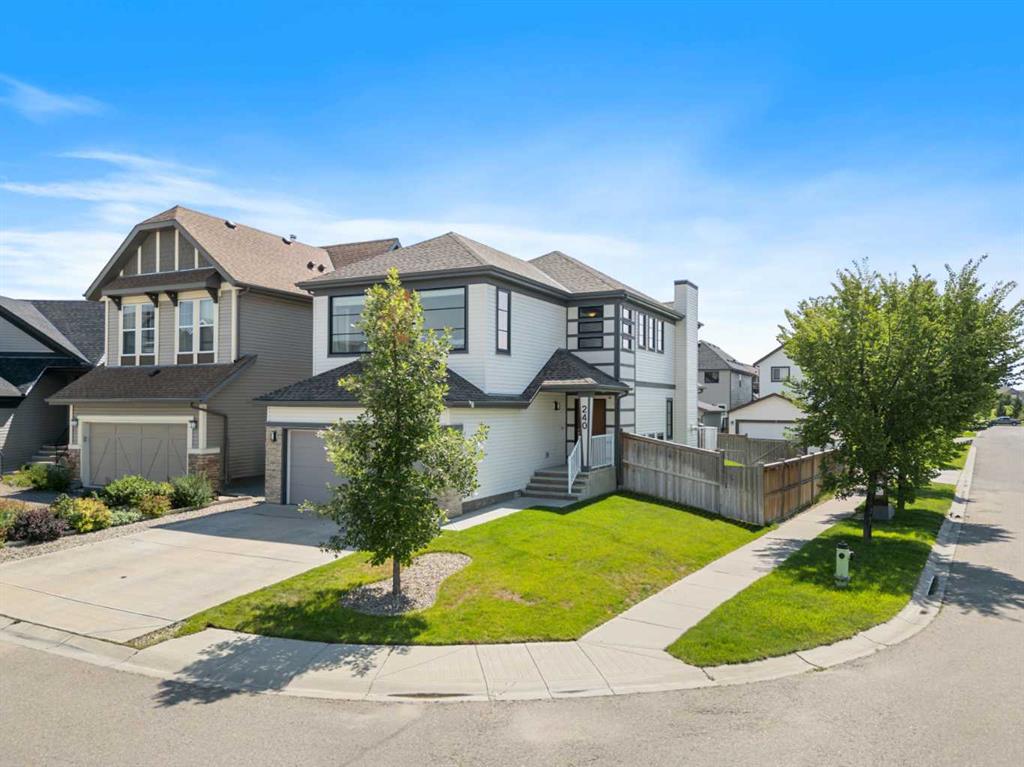 240 Copperpond Green SE, Calgary, Alberta, T2Z 1H9