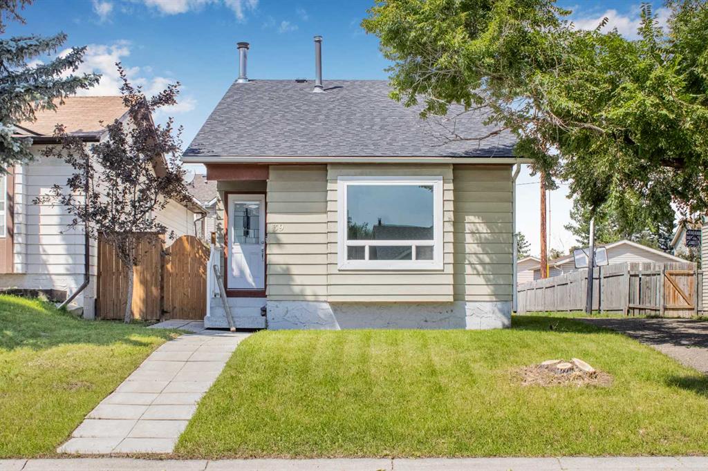 39 erin ridge Road SE, Calgary, Alberta, T2B2W9
