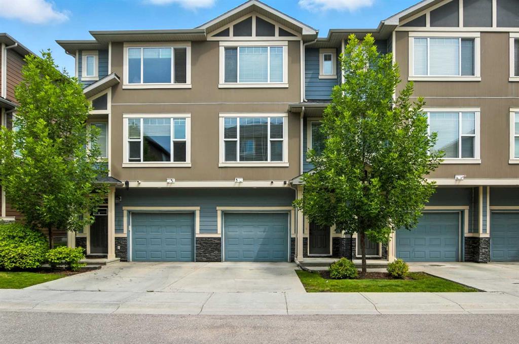 522 Panatella NW, Calgary, Alberta, T3K 0Z4