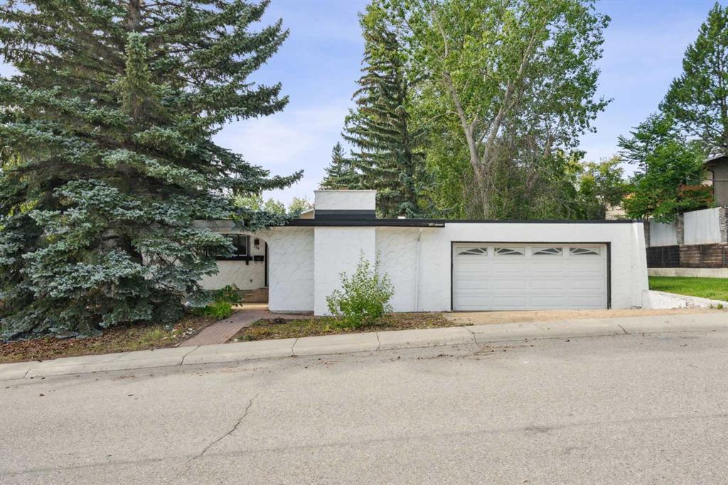114 Dalgleish Bay NW, Calgary, Alberta, T3A 1K8
