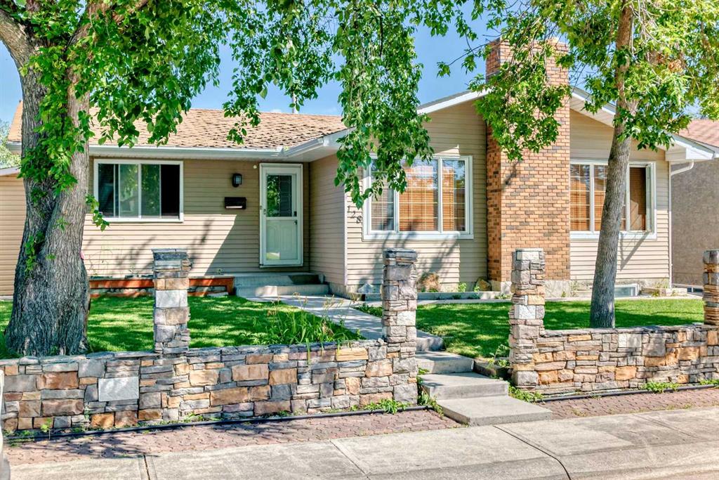 128 Whiteside Crescent NE, Calgary, Alberta, T1Y 2A7