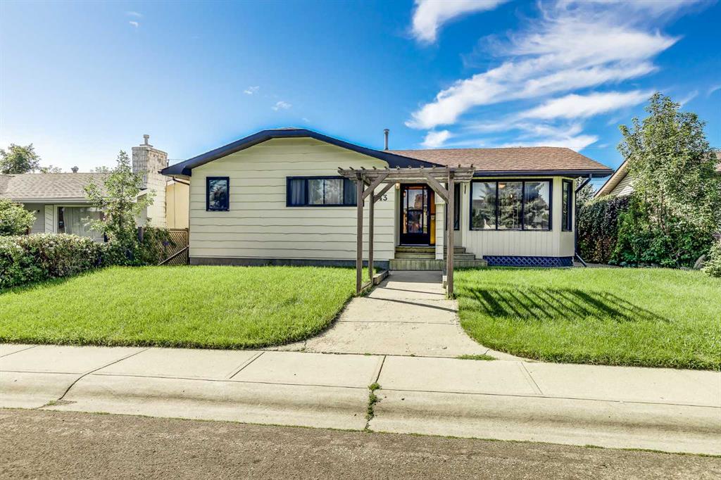 1043 Marcombe Crescent NE, Calgary, Alberta, T3A3h3