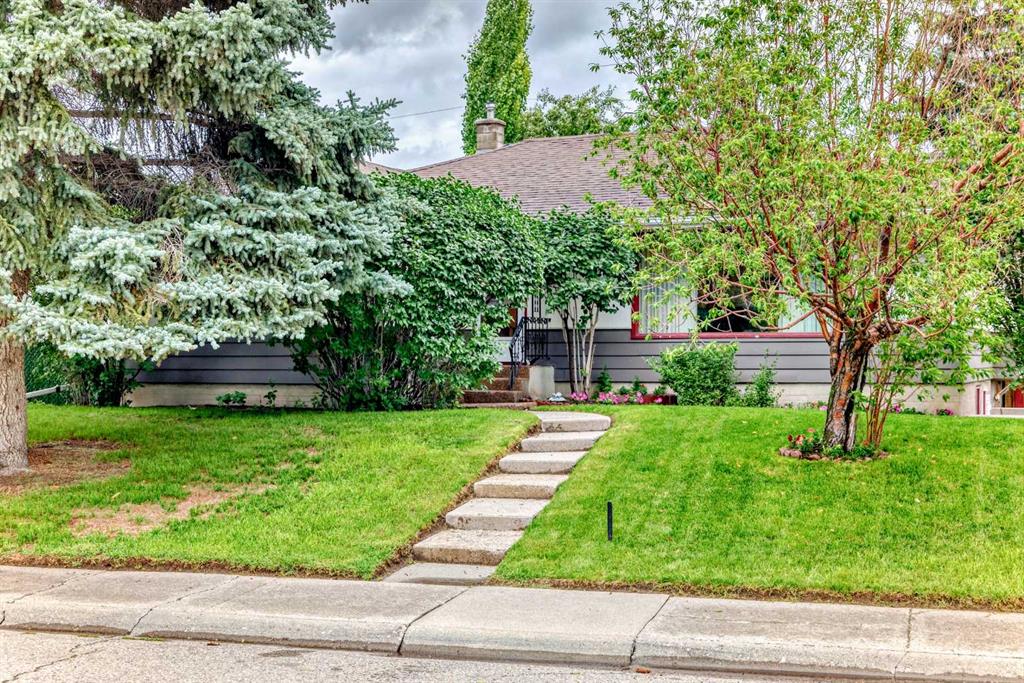 7520 7 Street SW, Calgary, Alberta, T2V 1G3