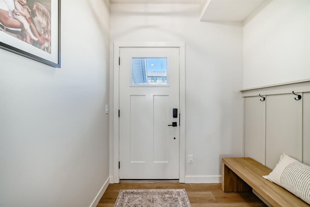 8 Heritage Lane, Cochrane, Alberta, T4C 2J8