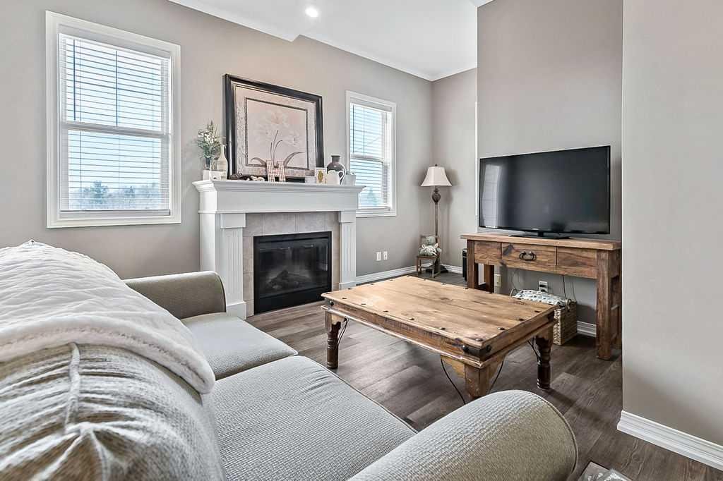 #205 144 Crescent Road, Okotoks, Alberta, T1S 1K2