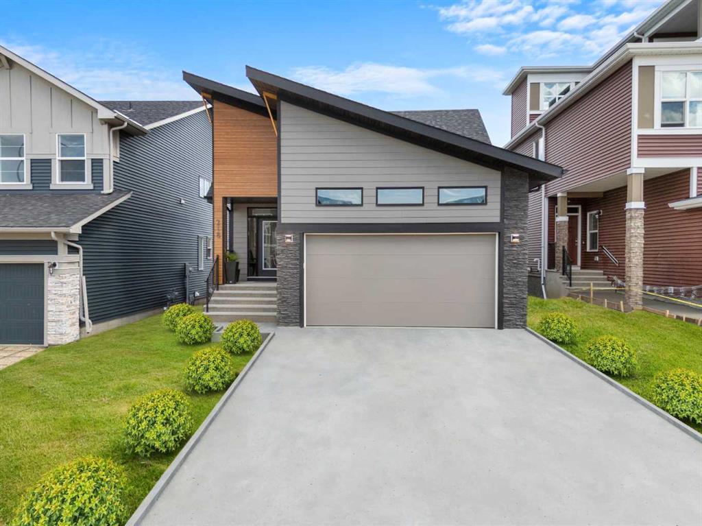 218 Mitchell Heath NW, Calgary, Alberta, T3R 2G2