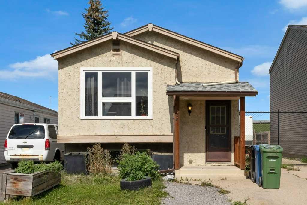 124 Abingdon Way NE, Calgary, Alberta, T2A 6R8
