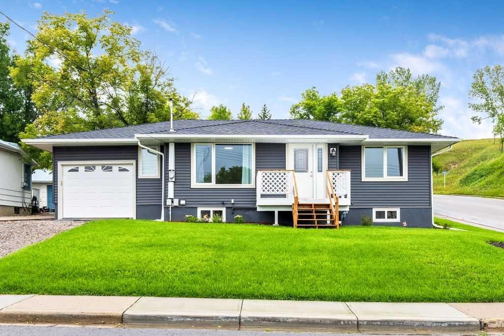 46 Maple Street, Okotoks, Alberta, T1S1J6