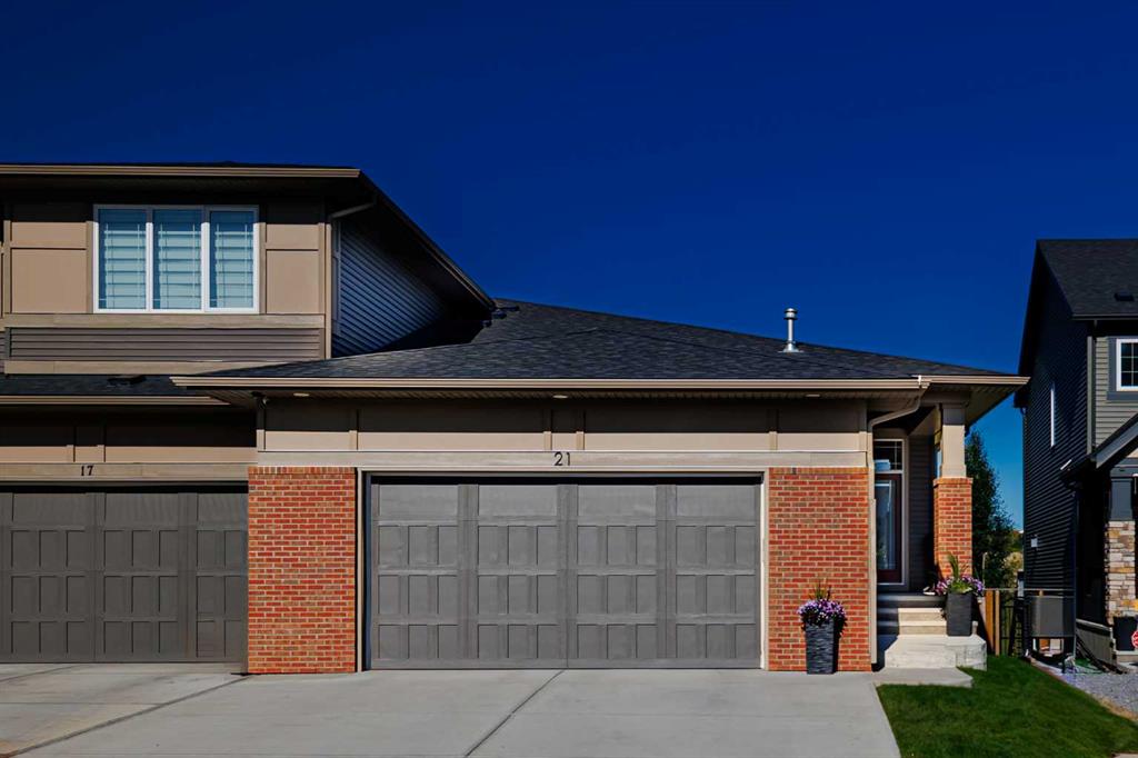 21 Crestridge Bay SW, Calgary, Alberta, T3B 6H2