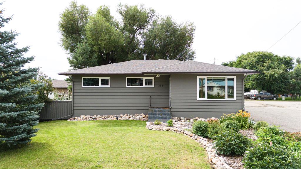 351 49 Avenue W, Claresholm, Alberta, T0L 0T0