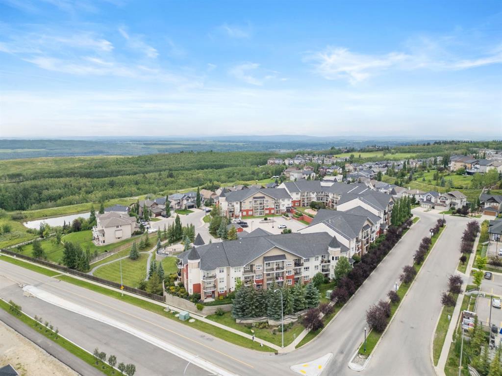 #524 26 Val Gardena View SW, Calgary, Alberta, T3H 5Z5