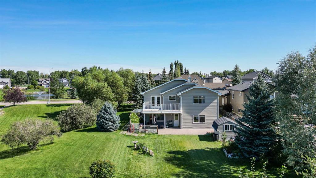 766 Stonehaven Drive, Carstairs, Alberta, T0M 0N0
