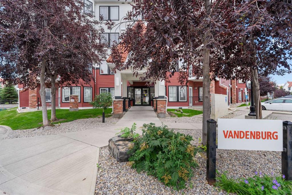 #140 20 Royal Oak Plaza NW, Calgary, Alberta, T3G 0E6