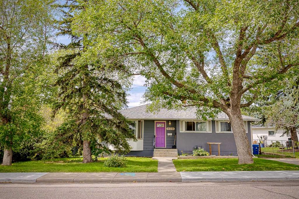 639 Thornhill Drive NW, Calgary, Alberta, T2K2R9