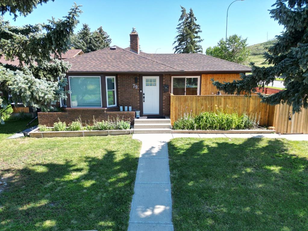 79 Beaconsfield Way NW, Calgary, Alberta, T3K1W9