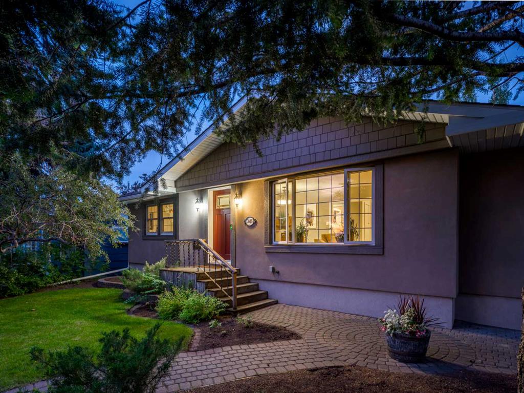 3046 26A Street SW, Calgary, Alberta, T3E 2E3