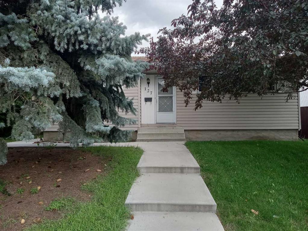 127 Pensville Road SE, Calgary, Alberta, T2A 3Y7