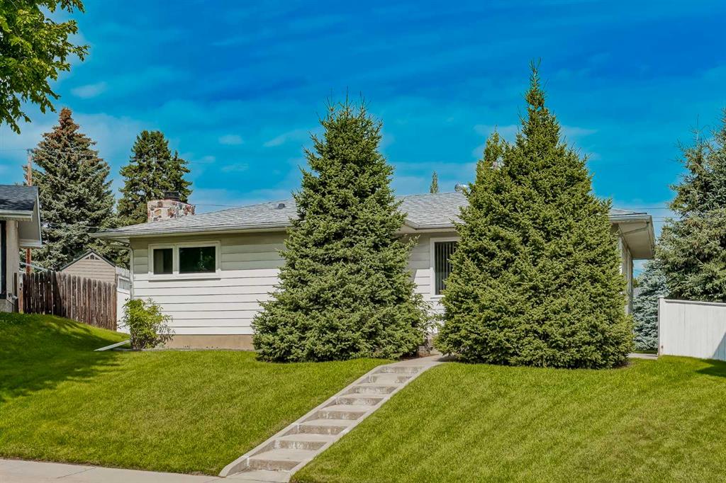 7419 Huntertown Crescent NW, Calgary, Alberta, T2K 4K3