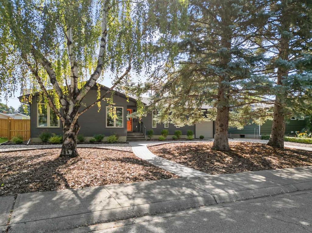 52 Glenview Drive SW, Calgary, Alberta, T3E 4H5