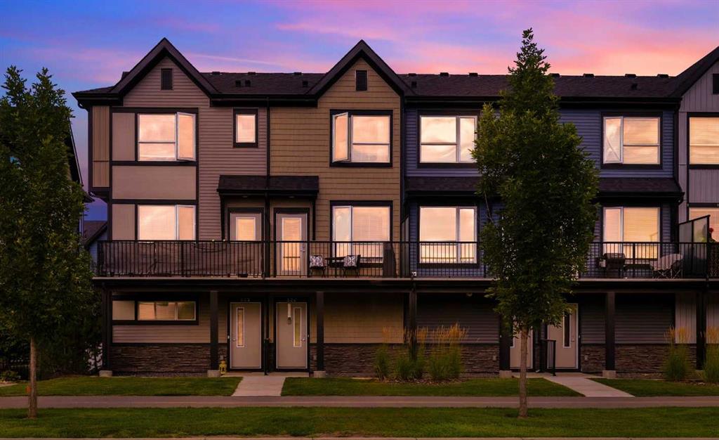 360 210 Avenue SW, Calgary, Alberta, T2X 4A5