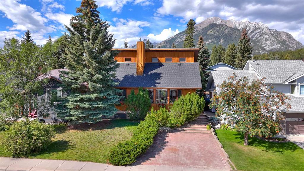 226 Lady MacDonald Drive, Canmore, Alberta, T1W1H3