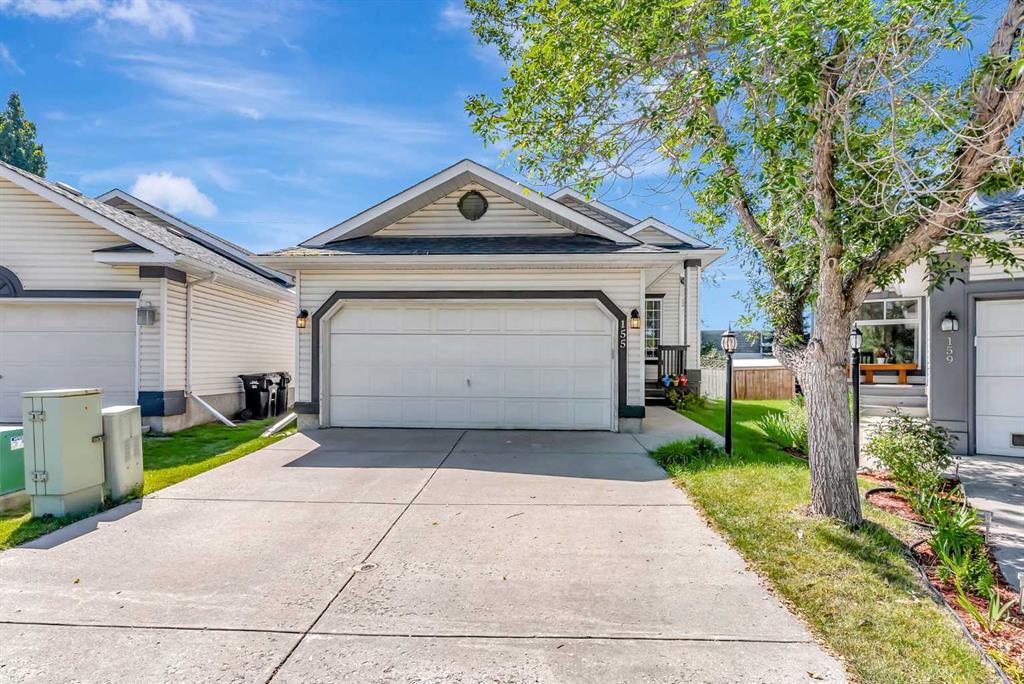 155 Douglas Glen Close SE, Calgary, Alberta, T2Z 2N1