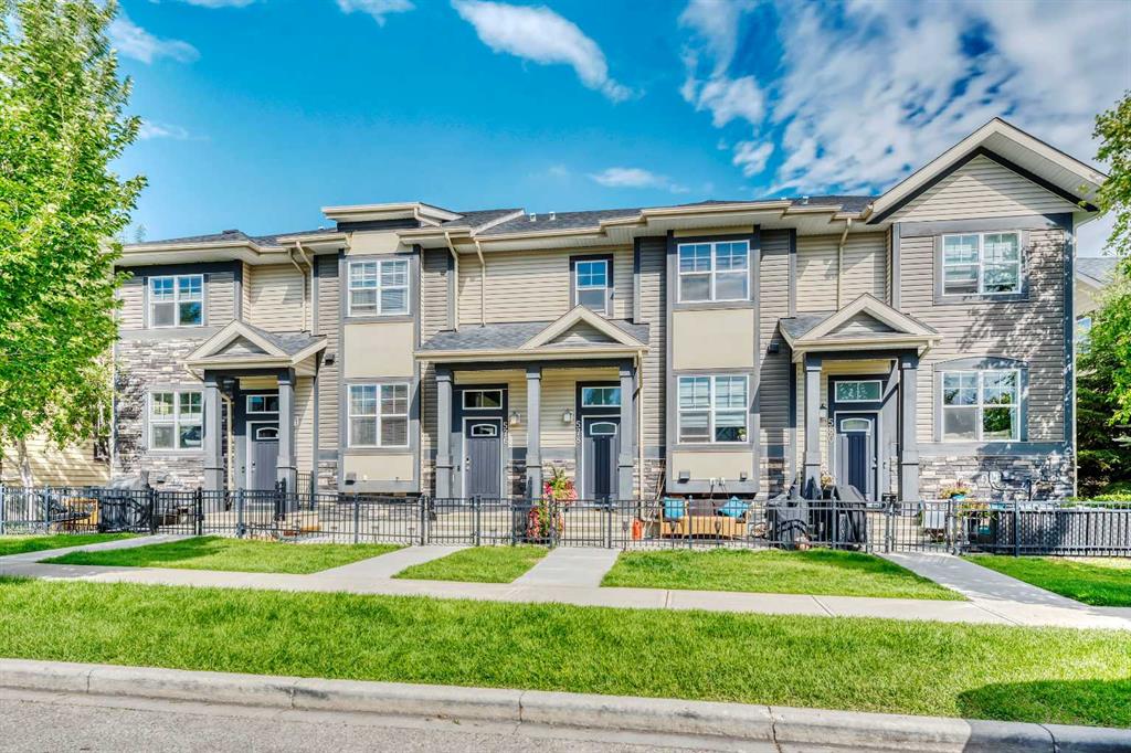 576 Mckenzie Towne Drive SE, Calgary, Alberta, T2Z 1C7