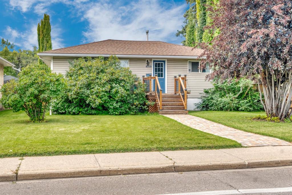 8319 Bowness Road, Calgary, Alberta, T3B 0H5