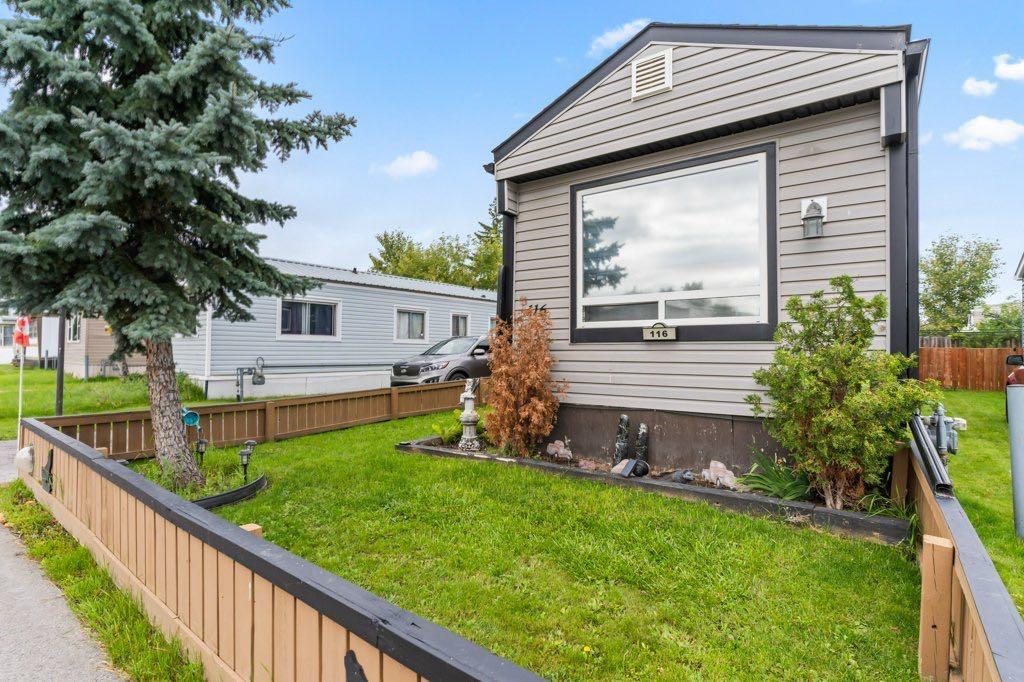 #116 6220 17 Avenue SE, Calgary, Alberta, T2A 0W6